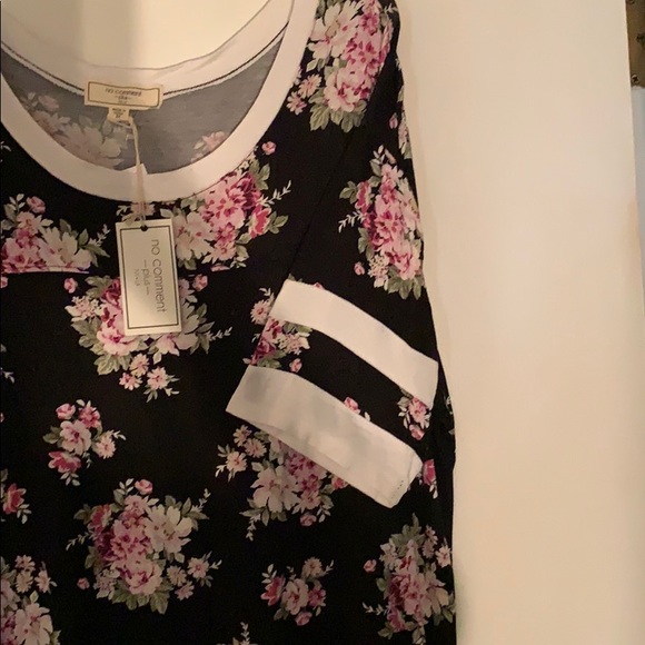 Top -Tunic - Picture 3 of 4